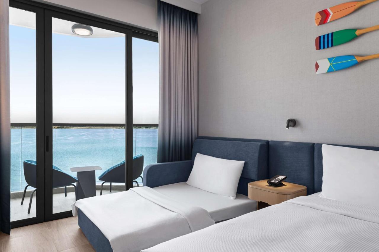 Hampton рас эль хайма. Hampton by Hilton Marjan Island 4*, ОАЭ, рас-Эль-Хайм. Отель в рас Эль Хайма Хэмптон бай Хилтон. Hampton by Hilton Marjan Island. Hampton by Hilton Marjan Island 4* (пляжные отели рас-Эль-Хаймы).